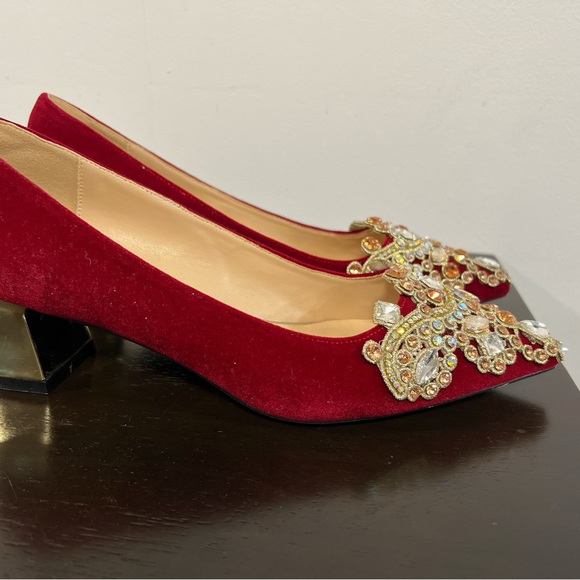 Women Red Heeled shoes - Picture 6 of 8